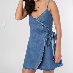 NWOT Billabong denim wrap dress